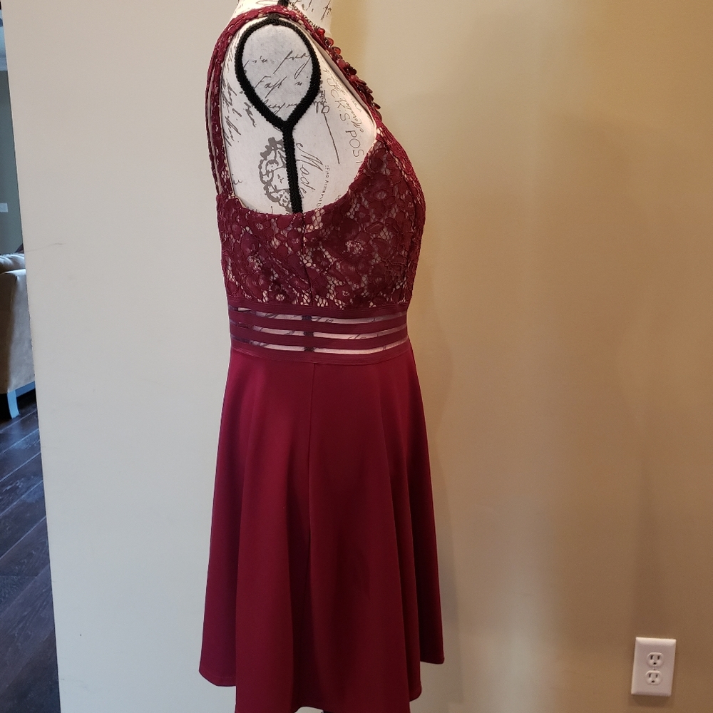 NWT Wine/Burgandy Formal Dress Jrs large/Ladies M - Picture 5 of 8